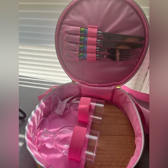 Lilly Pulitzer mini cooler with cups and silverware - Picture 3 of 4